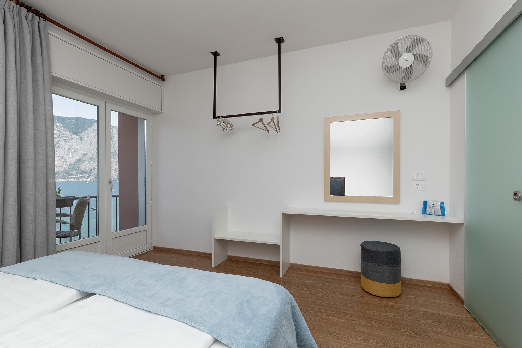 Zimmer mit Seeblick Gardasee Hotel Villa Andreis